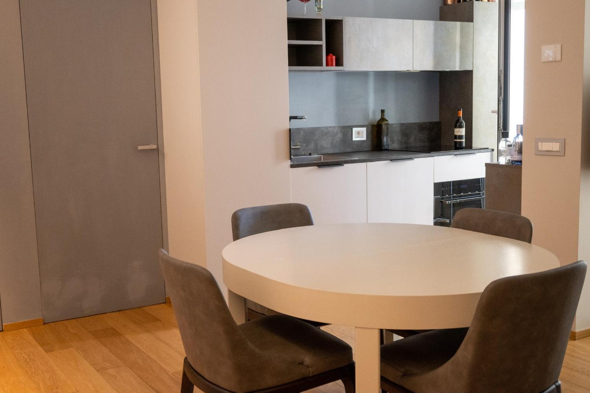 Milanese Lodge/luxury House In The Heart Of *